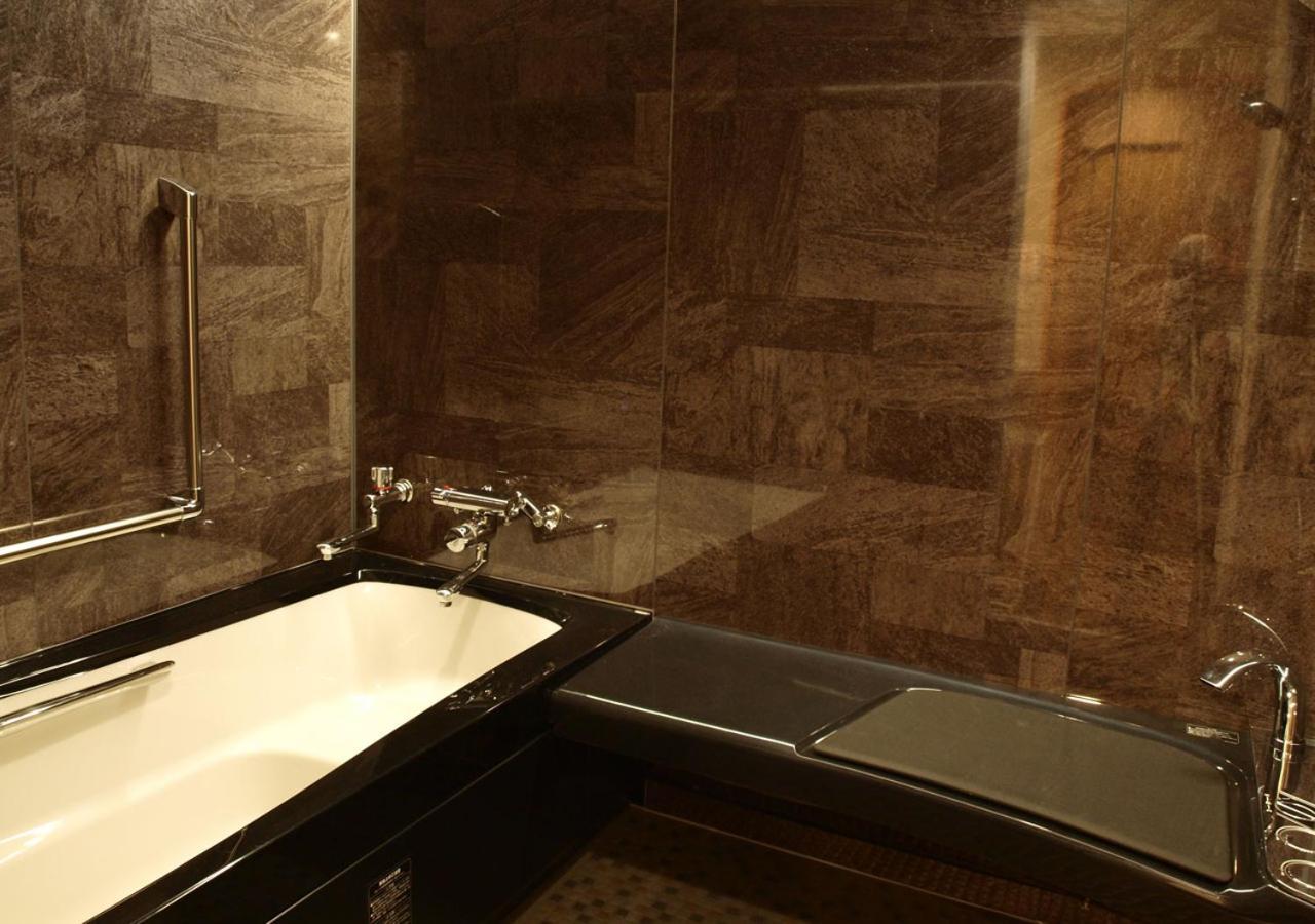 Hot Spring Ikoino Yuyado Iroha 傳統日式旅館 4*